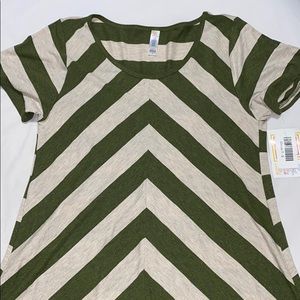 LuLaRoe Classic tee